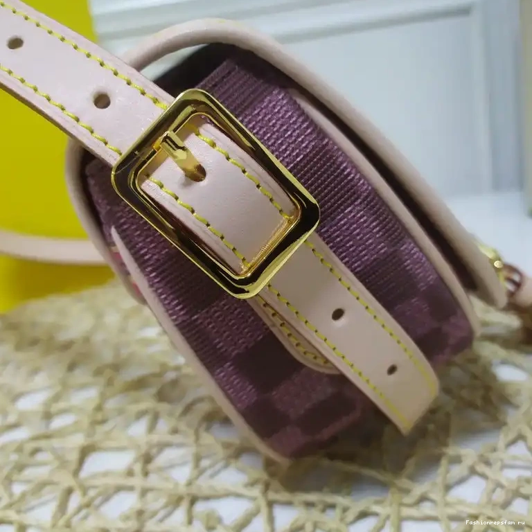 Fashionrepsfam ru LV Bags 20B570008 0713